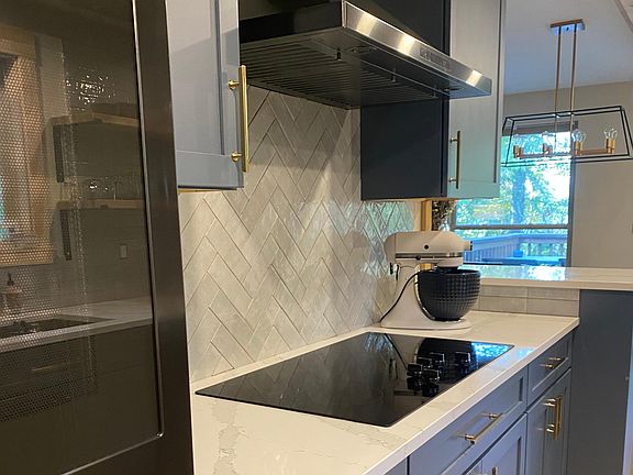 Kitchen Double Oven and Electric Stove