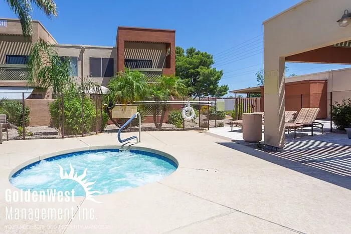 2 bed, 2.0 bath, 955 sqft, $1,550 — Photo 1