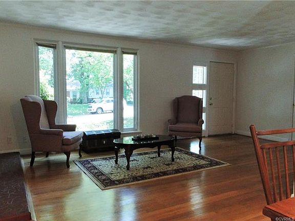 5th image of 3106 Manor Dr