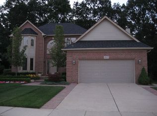 3501 Cascade Cir, Rochester Hills, MI 48307