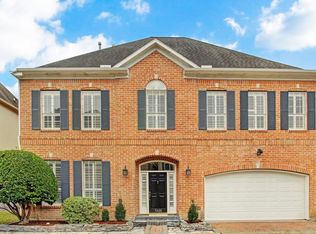 8426 N Hilshire Park Dr, Houston, TX 77055