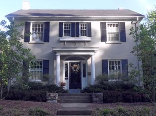 216 Woodspoint Rd, Lexington, KY 40502