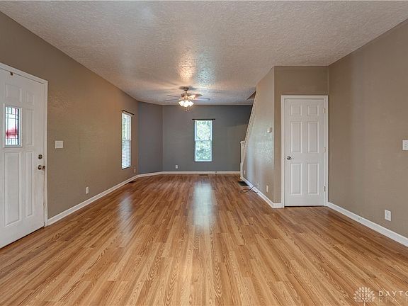 5th image of 303 Short St