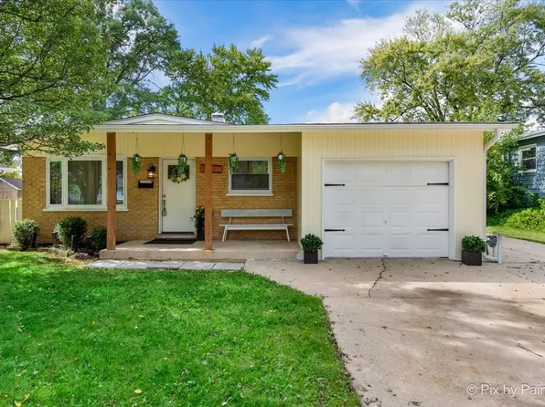 1354 Dakota Dr, Elgin, IL 60120