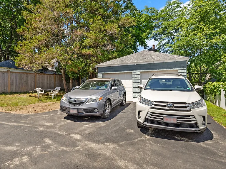 1521 Centre St #1 — Photo 10