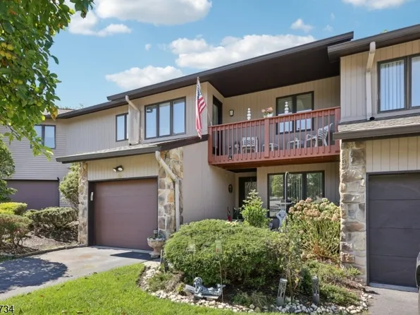 22 Cedarwood Ter., Woodland Park, NJ 07424
