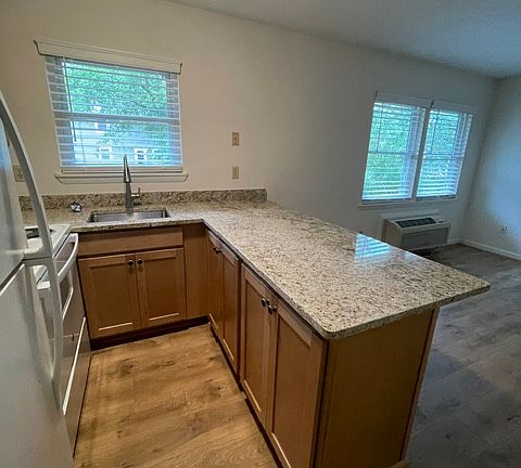 5th image of 23 Melton Dr APT 3
