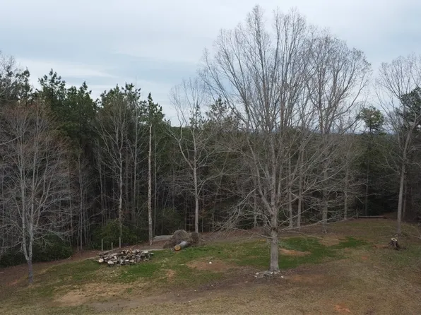 1080 Santee Dr, Walhalla, SC 29691