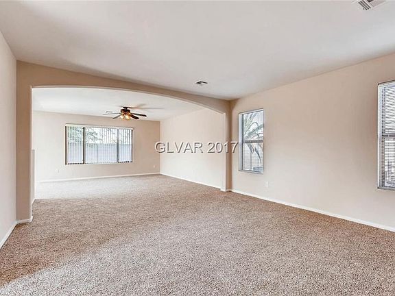 4th image of 6393 Bushkill Creek Ct