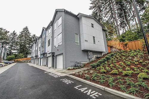 10942 NE 189th Pl Photo 1