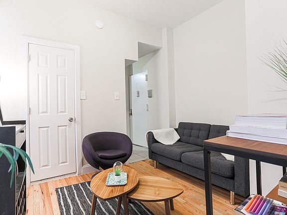 4th image of 127 E 102nd St #1A