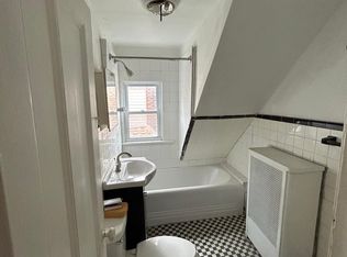 1553 76th St FLOOR 3, Brooklyn, NY 11228