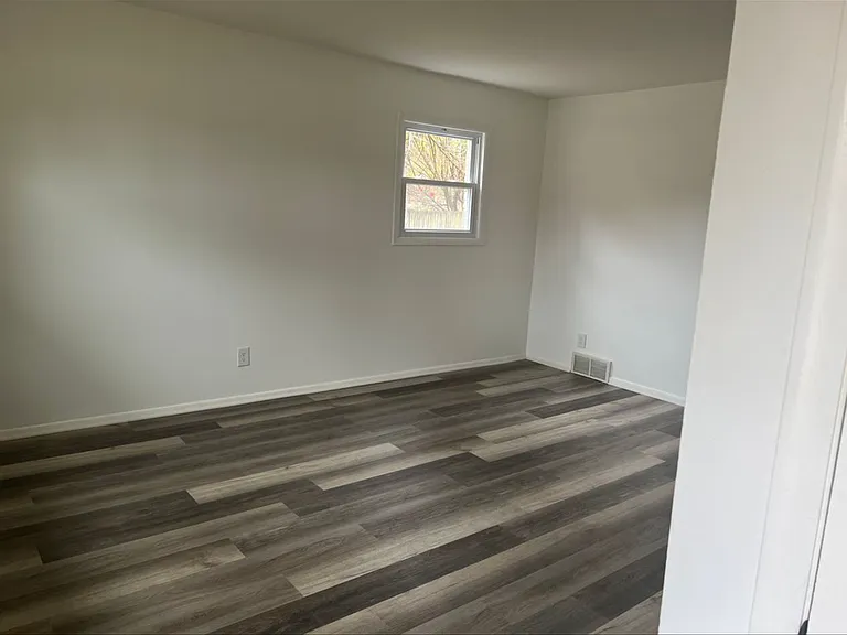905 Lakeview Ave — Photo 5