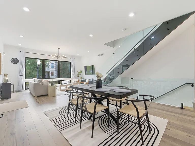 4210 W 5th Ave — Photo 8