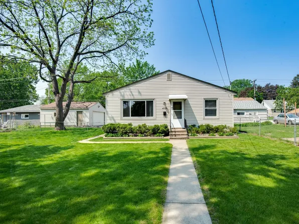 4038 2nd St NE, Columbia Heights, MN 55421