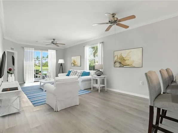 8570 Kingbird LOOP #520, ESTERO, FL 33967