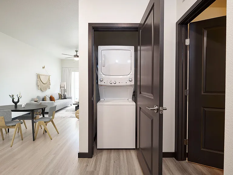 Westbury Apartments — Photo 7
