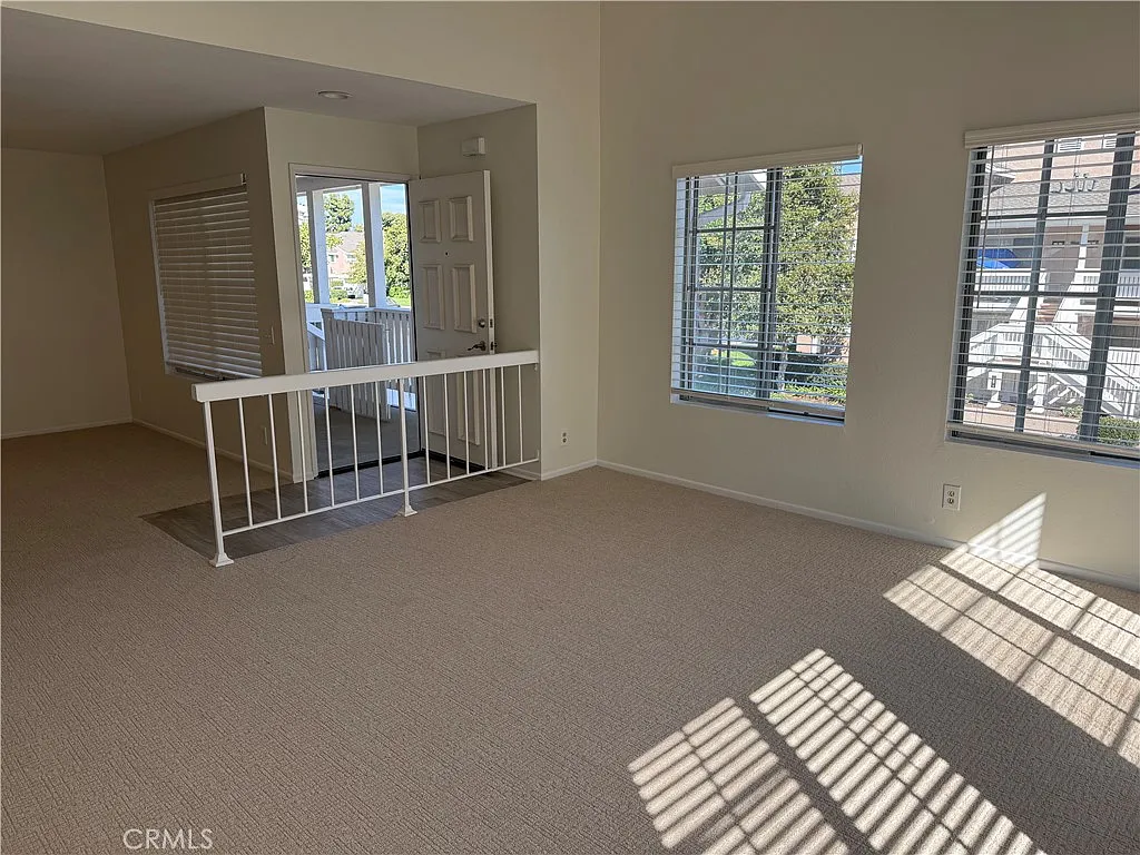 2 bed, 1022 sqft, $3,200 — Photo 4