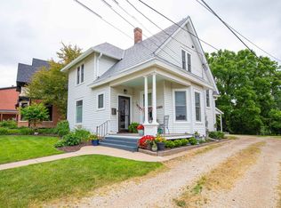 415 Broadway St, Galena, IL 61036