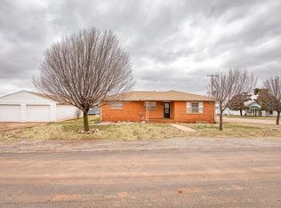 1000 S Schley Ave, Leedey, OK 73654