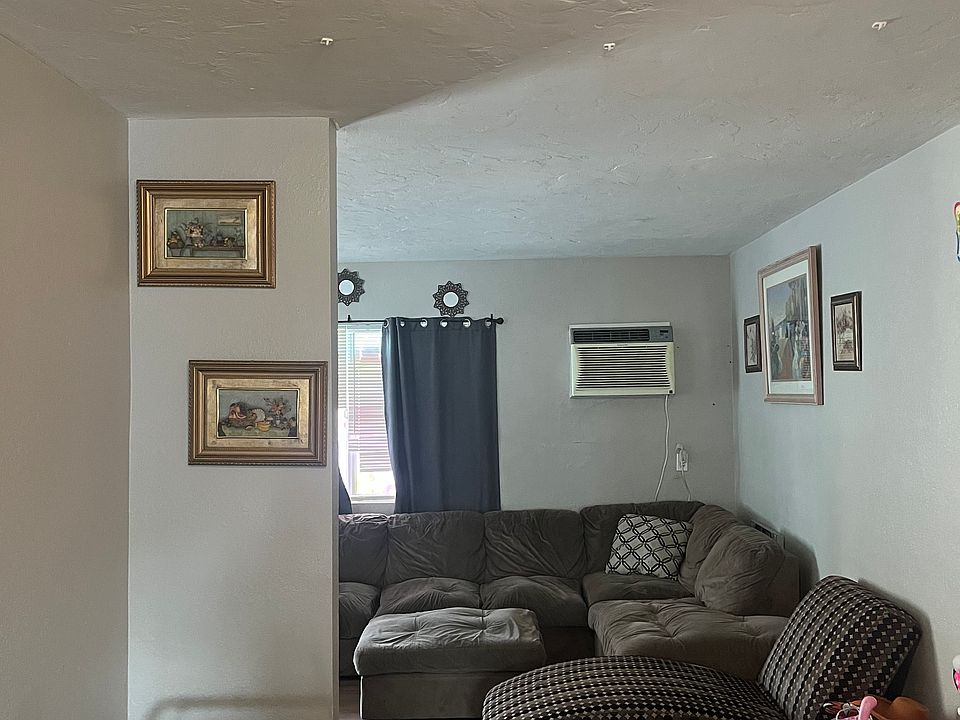 2nd image of 25462 4th St