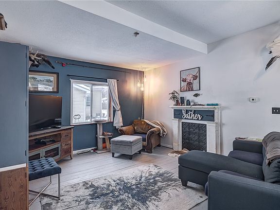 2nd image of 137 W 6th Street #2