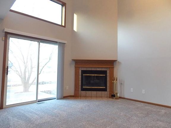 5th image of 243 Williamsburg Ct