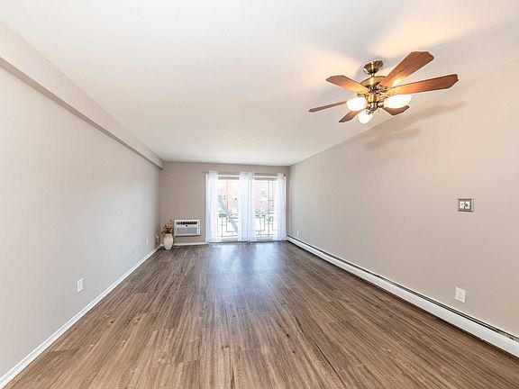 4th image of 90 S Park Ave APT B12