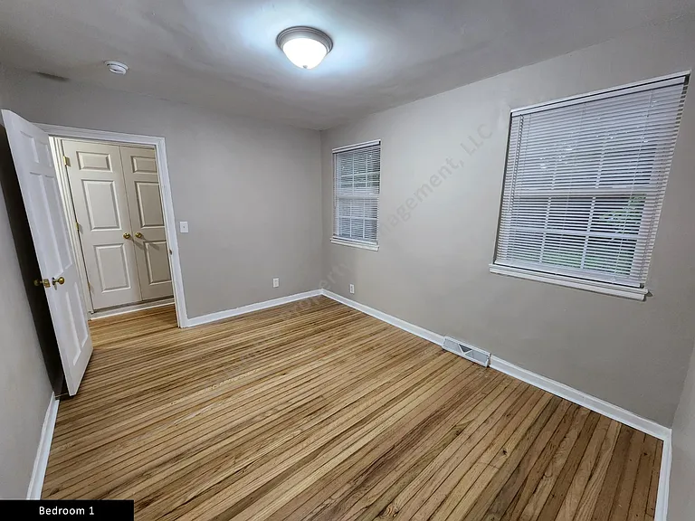 3430 Earlewood Dr — Photo 13