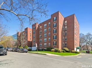 Edgewater, Stamford, CT 06905
