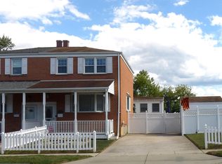 901 Grovehill Rd, Baltimore, MD 21227