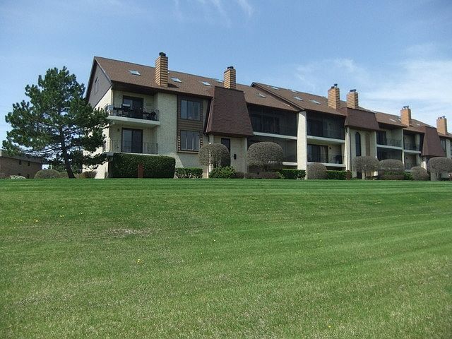 1st image of 15705 S Deerfield Ct #1S