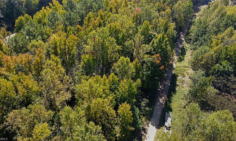 1st image of 163 E Hunting Ridge Dr