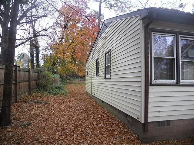2nd image of 1317 Avalon Rd
