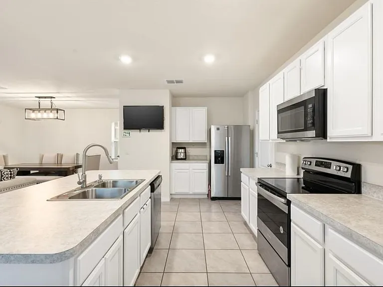 3941 Angola Ln — Photo 8