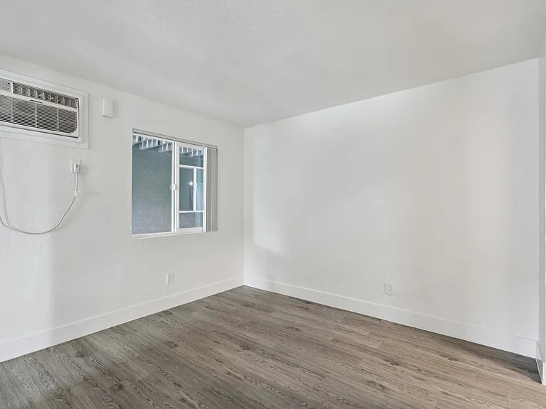 Copper Canyon Apartments — Photo 26