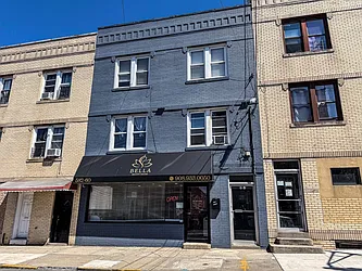 582 60th Street