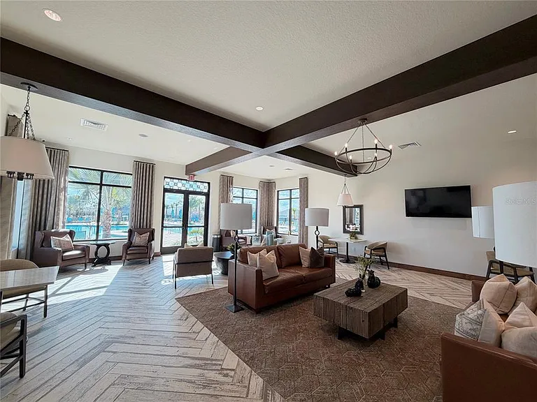 2711 Pioneer Trl — Photo 30