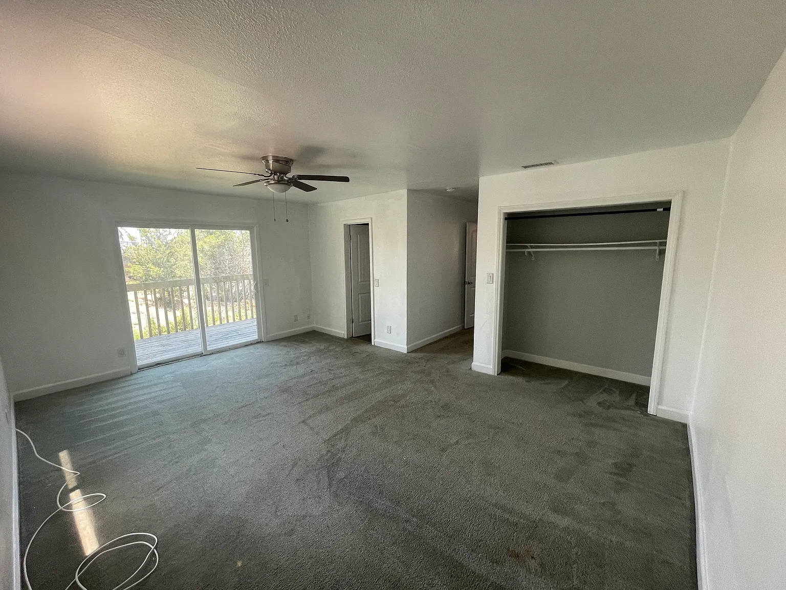 1 bed, 1169 sqft, $2,300 — Photo 2
