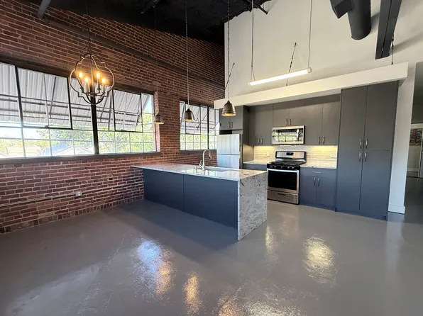 1608 Newcastle St Unit 201, Brunswick, GA 31520