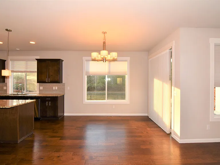 5013 Black Rock Loop SE — Photo 7