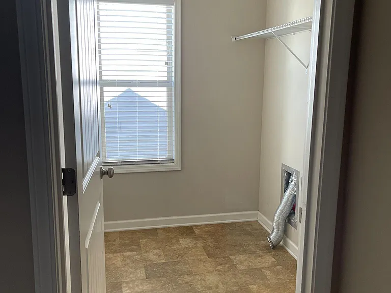 5313 Catrina Way — Photo 12