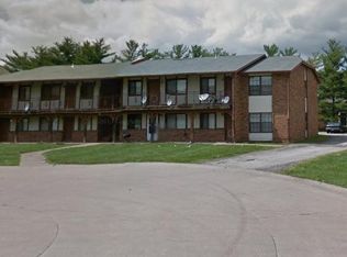 7 Lindbergh Cir APT 3, Belleville, IL 62221