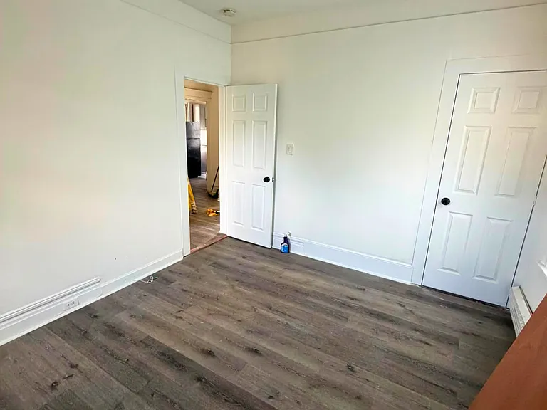 377 N 7th St #2 — Photo 9