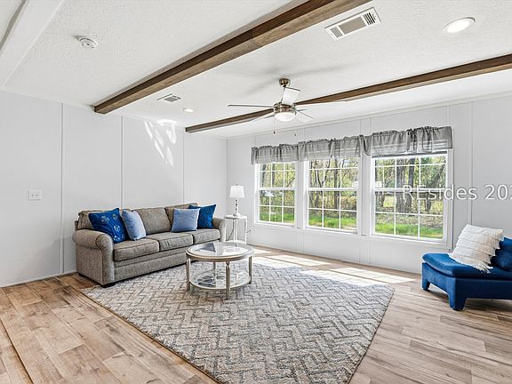 5th image of 22 Unity Ln