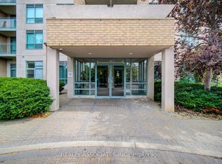 51 Baffin Ct #303, Richmond Hill, ON L4B 4P6