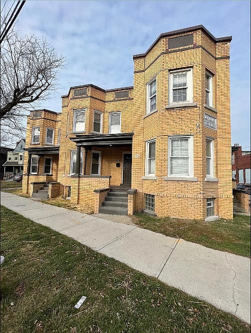 1st image of 8006 Lake Ave #1