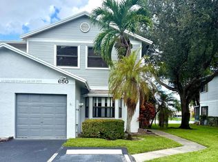 650 NW 106th Ter, Pembroke Pines, FL 33026