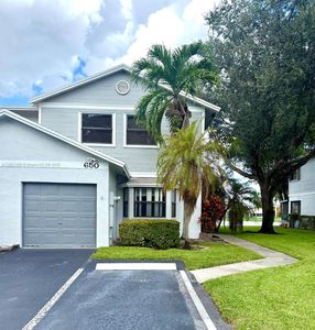 650 NW 106th Ter, Pembroke Pines, FL, 33026