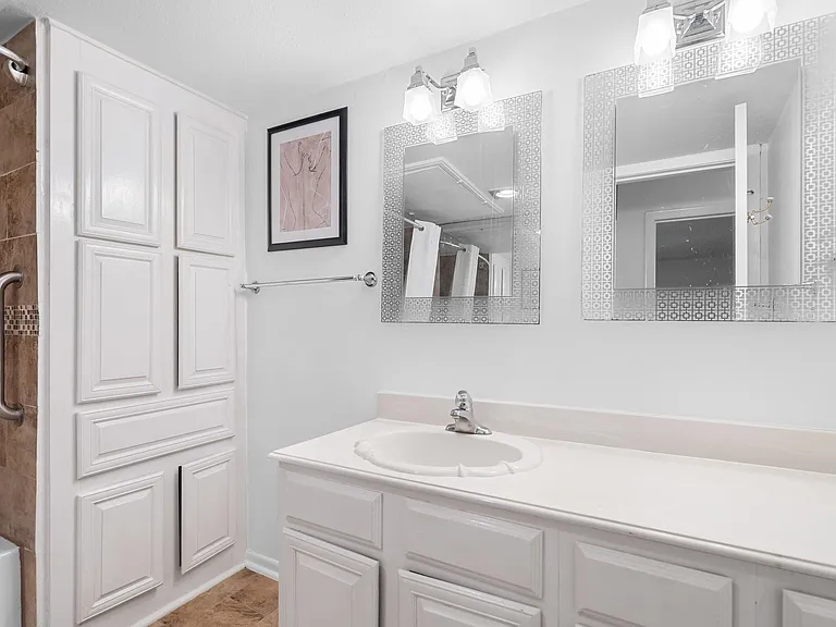 438 Yacht Club Dr #C — Photo 13
